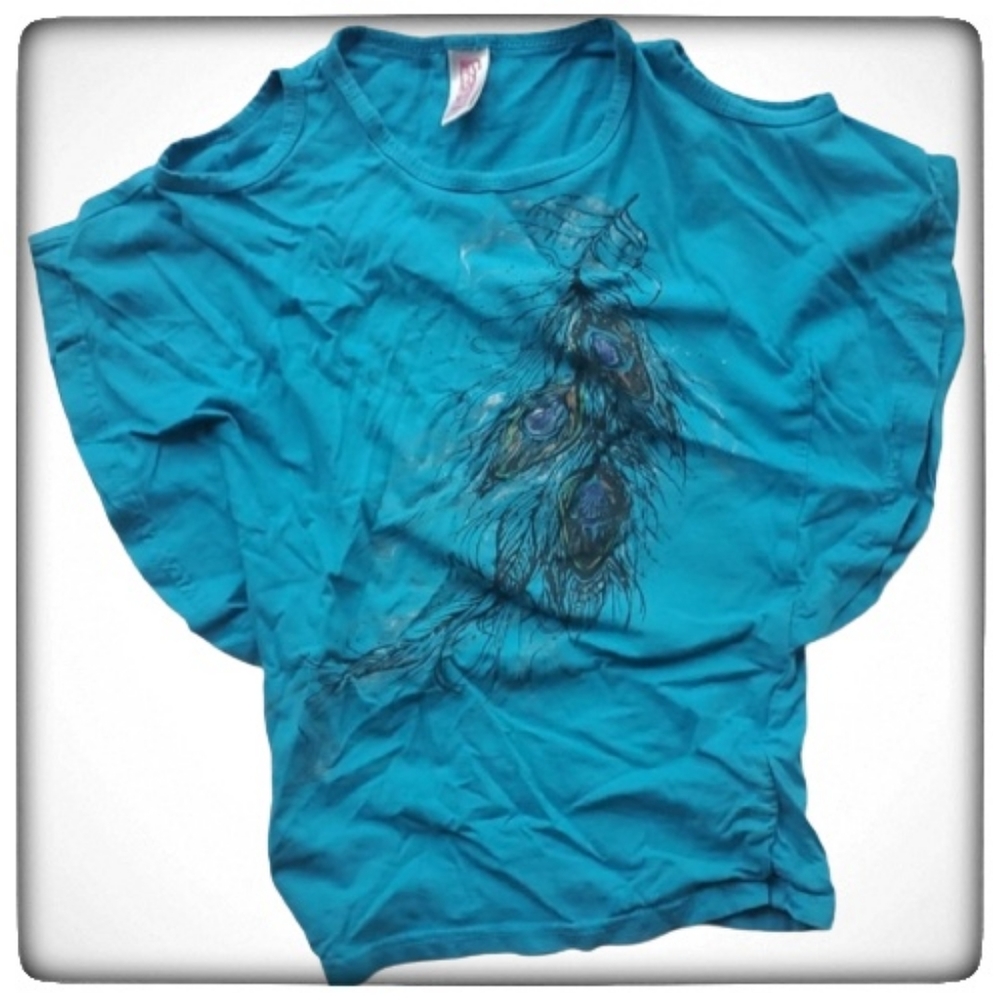 Pretty Blue Peacock Feather Shirt-Gitl M 5/6